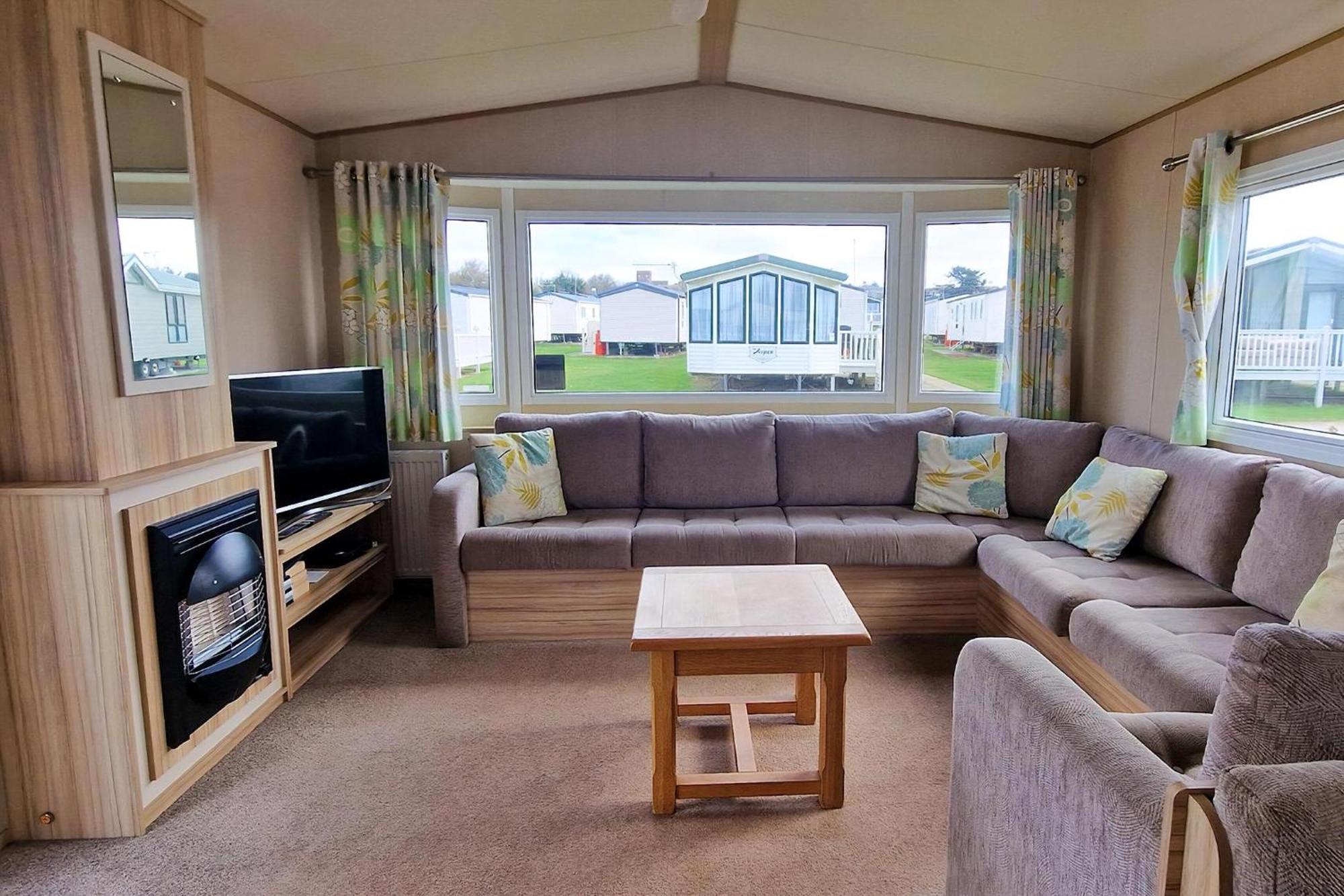 8 Berth Caravan For Hire At Manor Park Near To A Great Beach Ref 23041C Hunstanton Zewnętrze zdjęcie