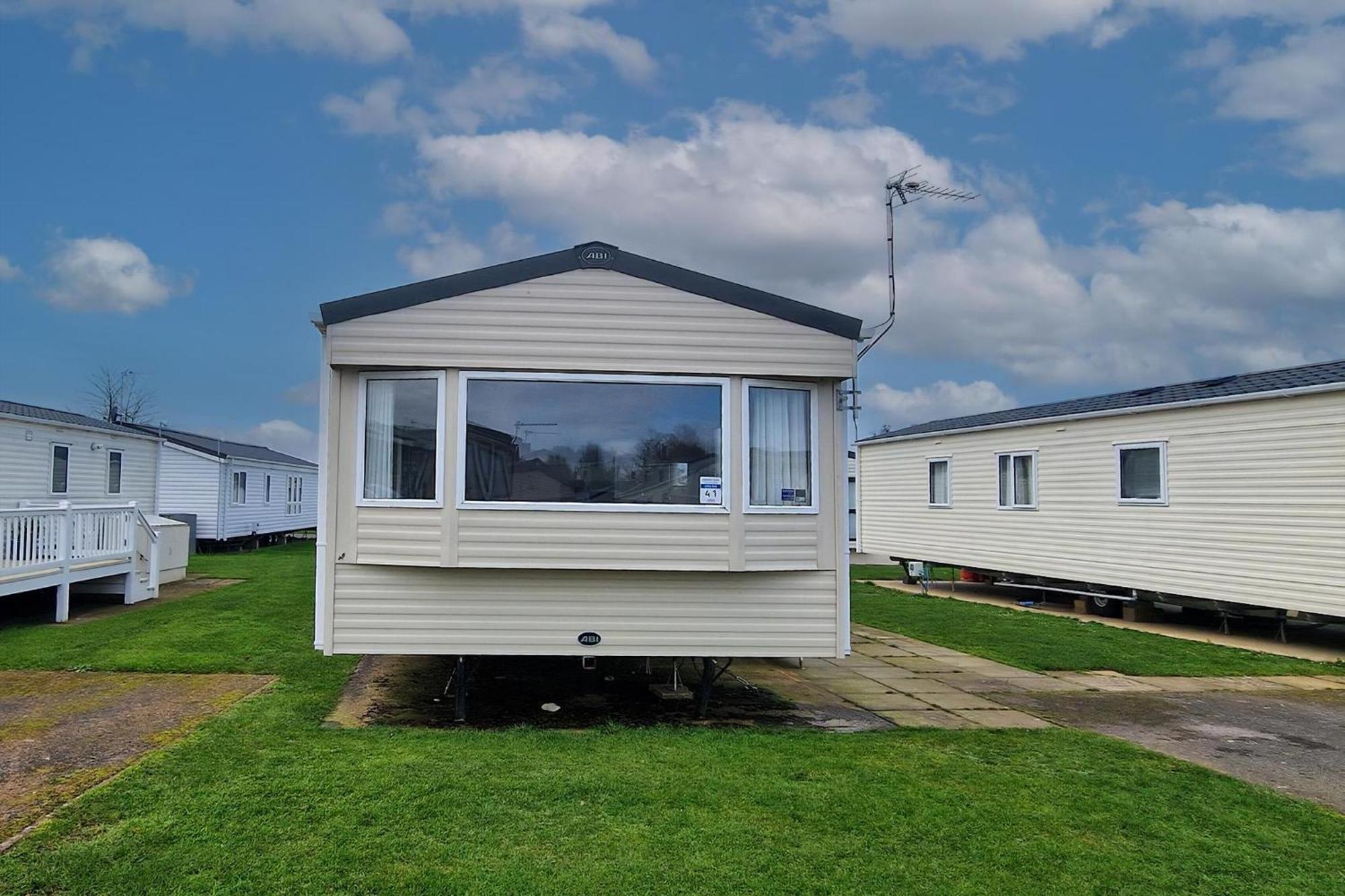 8 Berth Caravan For Hire At Manor Park Near To A Great Beach Ref 23041C Hunstanton Zewnętrze zdjęcie
